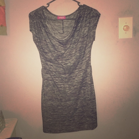 Shasa Medium Dress - Picture 1 of 2